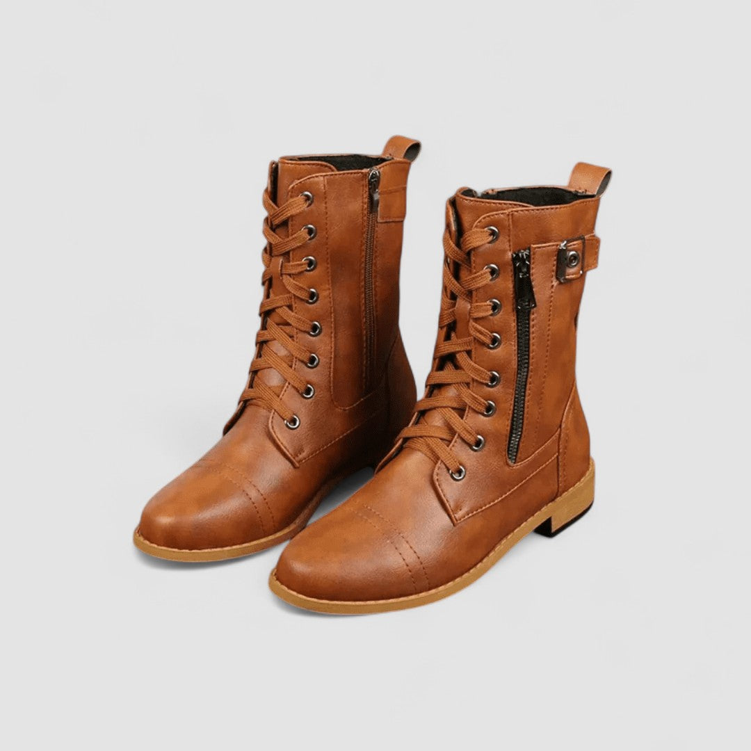 Sylvia | Botas camperas de piel bordadas