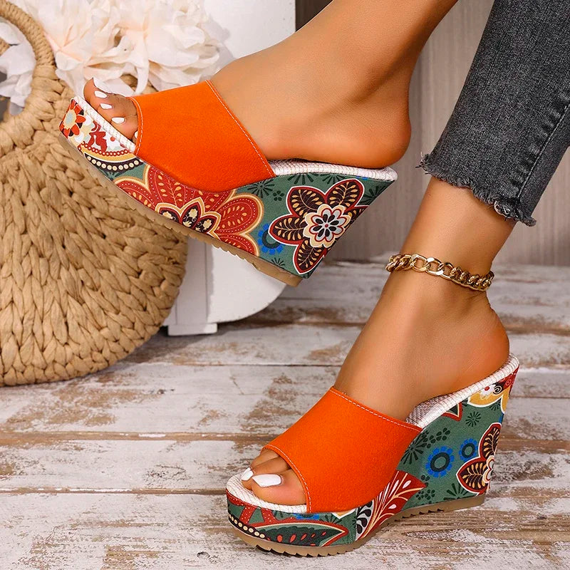 Aria | Cuñas de ante con suela estampada
