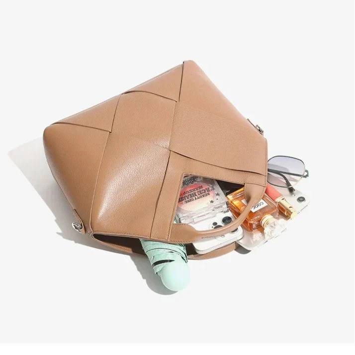 Contour | Bolso de piel con asa en V