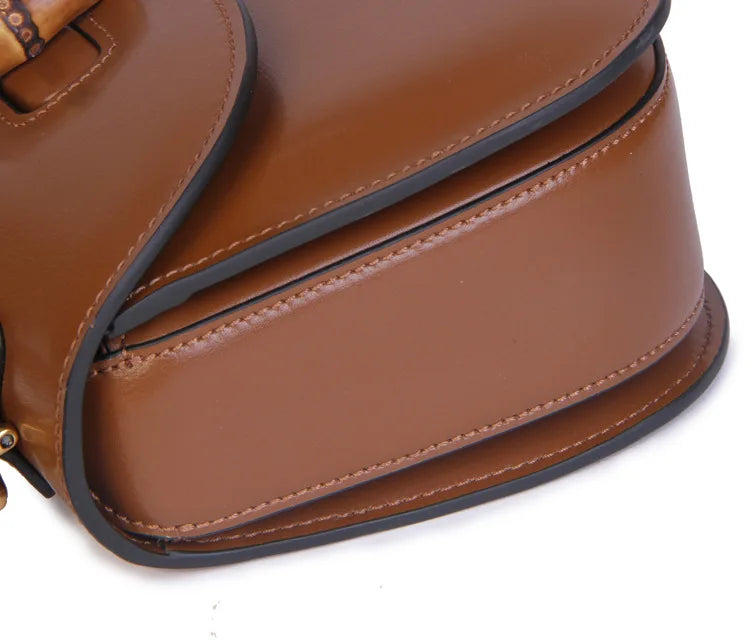 Astor | Bolso de piel con asa de bambú