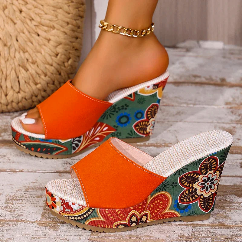 Aria | Cuñas de ante con suela estampada