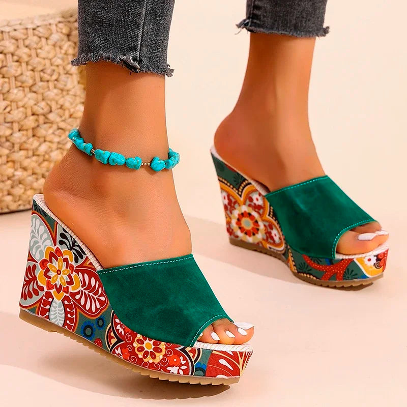 Aria | Cuñas de ante con suela estampada