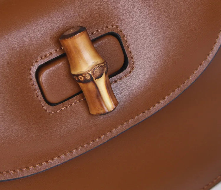 Astor | Bolso de piel con asa de bambú