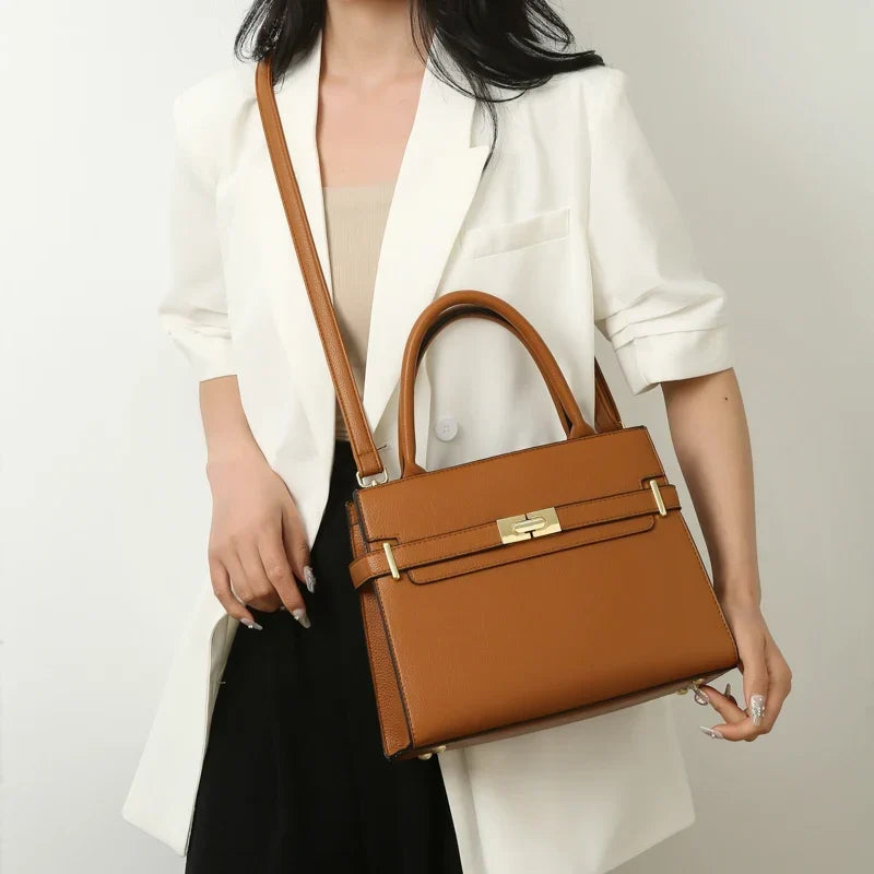 Classique | Bolso de mano estructurado