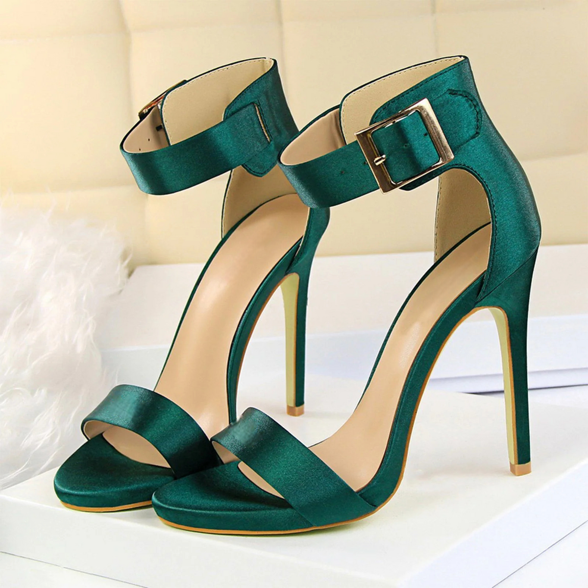 Queen | Zapatos de tacón con pulsera